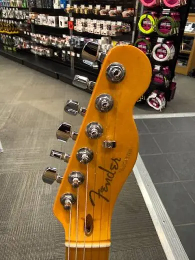 Fender - 011-8032-732 2